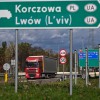 Billigkonkurrenz: Polnische Lkw blocken Grenze zur Ukraine 