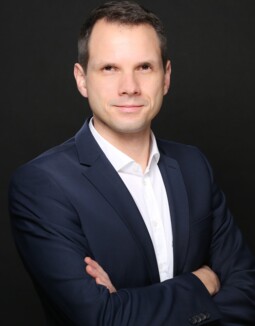 Bernhard  Schmaldienst
