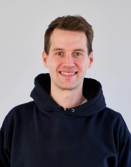 Dr.  Philipp Hüning