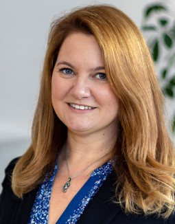 Stefanie Effer