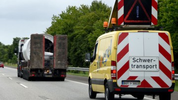 SPD fordert private Begleitung von Schwertransporten