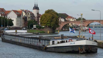 Binnenschifffahrt legt im ersten Halbjahr leicht zu