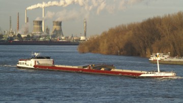 Rhein-Anrainer fordern mehr Geld für Güterverkehr auf Flüssen 