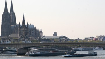 Köln prüft Diesel-Fahrverbote