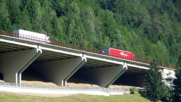 Lkw-Fahrverbot auf der Brennerautobahn am Karfreitag