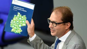 Podiumsdiskussion: Dobrindt spricht bei der IHK München