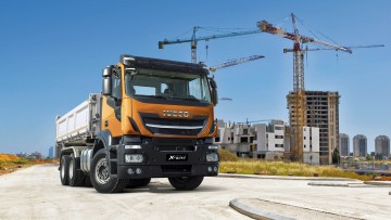 Iveco bringt neues Stralis-Modell für Baustellenlogistik