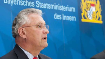 Bayerns Innenminister: Kein Ende der deutschen Grenzkontrollen in Sicht