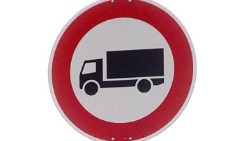 Dauerhaftes Lkw-Fahrtverbot bei Genua