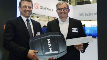 DB Schenker mietet Lkw mit eingebautem CO2-Ausgleich