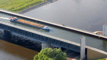 Zehn Jahre Wasserstraßenkreuz Magdeburg 