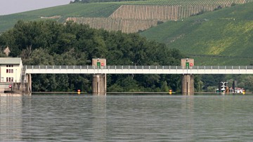 Zweiwöchige Zwangspause für Schifffahrt auf Main und Donau