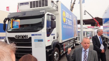 Elektro-LKW mit Kühlung versorgen Filialen von Lidl und Rewe