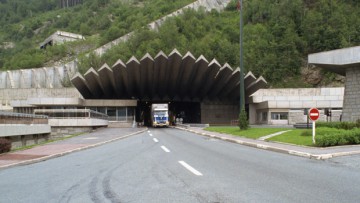 Mont-Blanc-Tunnel zeitweise gesperrt