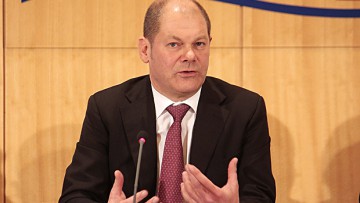 Olaf Scholz verteidigt Engagement bei Hapag-Lloyd