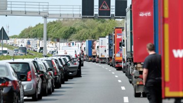 Blockade von Rettungsgassen: Länder für höhere Bußgelder