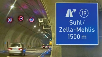 Nothaltebuchten in Autobahntunneln für Lang-Lkw zu kurz 