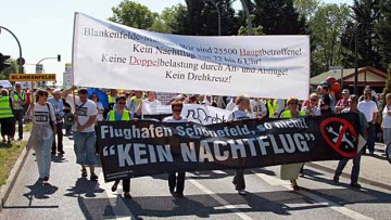 Erneut Demonstration gegen Flughafenlärm auf Großstadtflughafen BBI