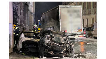 Fürth, Lkw-Unfall, Brand, Autos