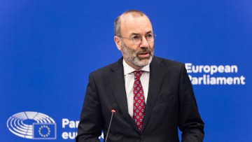 Manfred Weber (CSU), Fraktionsvorsitzender der Fraktion EVP, spricht im Europäischen Parlament