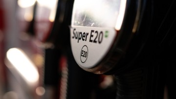 E20 statt E10: Bilger will neuen Kraftstoff voranbringen
