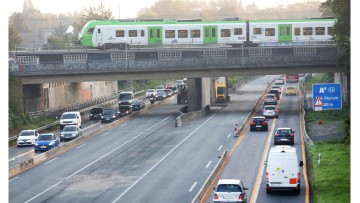 A 40, Eisenbahnbrücke, Mühlheim, NRW