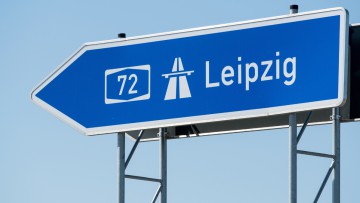 Schild Richtung A72 Leipzig