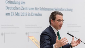 Andreas Scheuer, Schienenforschungszentrum