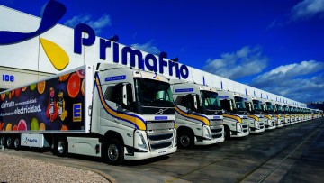 5 Volvo FH Electric nutzt Primafrio in der Belieferung von Metropolregionen 