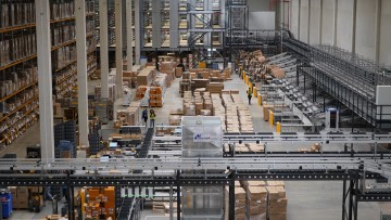 dataform dialog solutions GmbH in Roßtal – modernes Logistik- und Fulfillmentzentrum für E-Commerce innerhalb der L.I.T. Gruppe