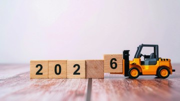 Gabelstapler an Bauklötzen