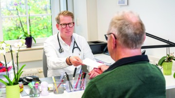 Zweifel an der AU: Was Arbeitgeber beachten müssen