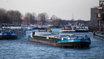 Binnenschiff, Rhein, Hochwasser