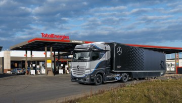 Wasserstoff_Lkw_Tankstelle_Daimler