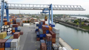 Container-Terminal, Container-Umschlag, Hafen Ludwigshafen