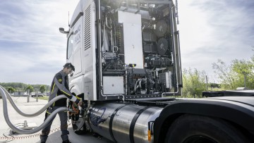 Daimler Truck Lkw Brennstoffzelle tanken