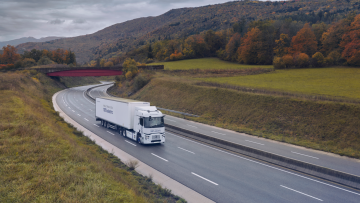 Renault Trucks-Lkw auf der Straße