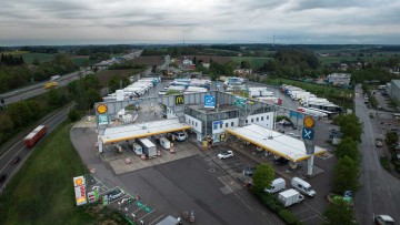 Zwei neue Lkw-Ladeparks von ENGIE Vianeo geplant
