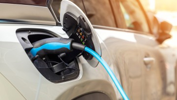 DKV Mobility baut sein Ladenetzwerk für Elektrofahrzeuge im Vereinigten Königreich weiter aus