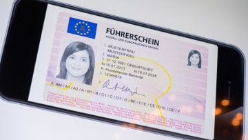 Digitaler Führerschein Österreich App Smartphone