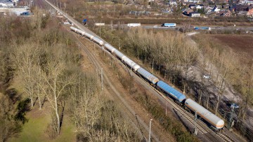 Letzter entgleister Waggon wieder auf der Schiene