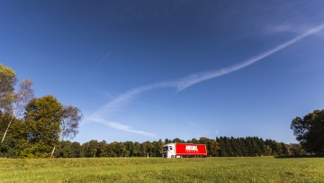 Heuel Logistics Lkw in der Natur