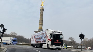 Lkw mit Aufschrift Stopt Kabotage
