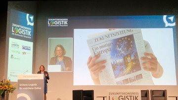 Alice Kirchheim auf dem Podium des Zukunftskongress Logistik 2026