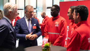 Belgischer König Philippe zu Gast bei Logistiker H. Essers 