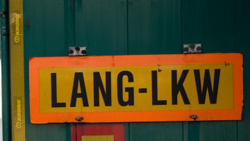 Lang-Lkw