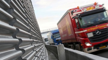 Langenfelder Brücke, A7, Lkw