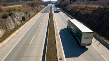 Bundesländer setzen Lkw-Fahrverbote einheitlich für alle Güter aus