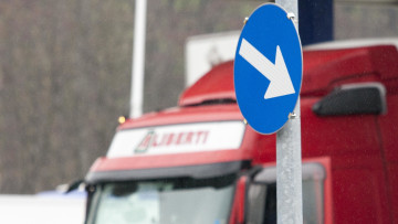 Tirol verbietet Lkw die Zufahrt zu zwei Tankstellen