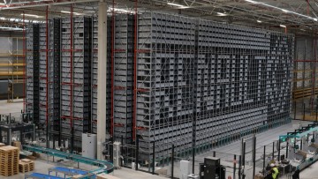 Neues Ersatzteillager Renault Trucks